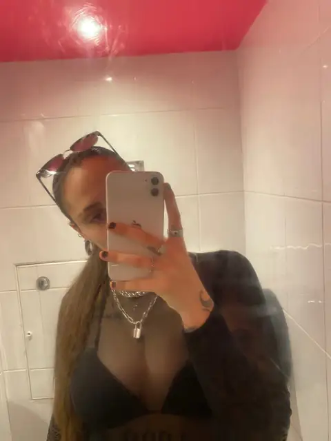 Maisie Lace OnlyFans profile