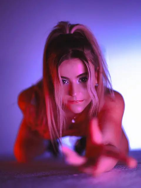 V on OnlyFans