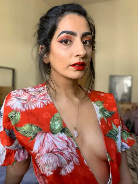 natural indian beauty on OnlyFans