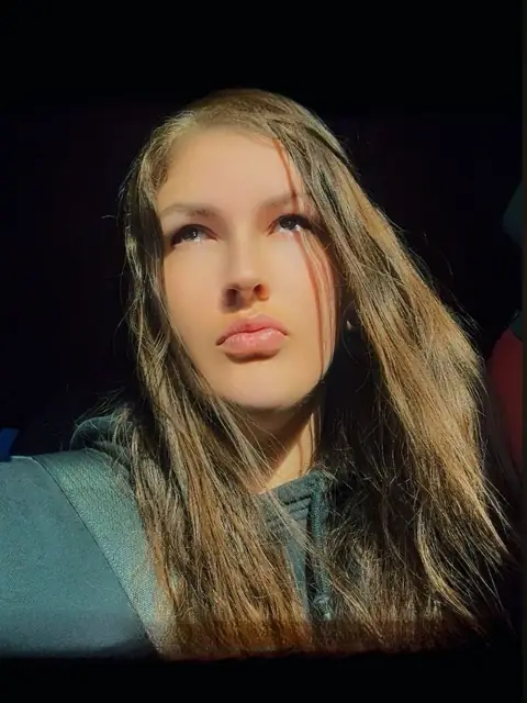 Baby Cakes on OnlyFans