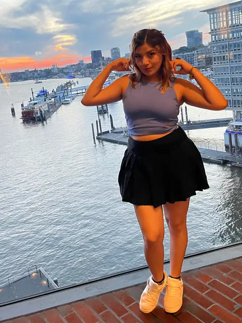 CAMELIA on OnlyFans