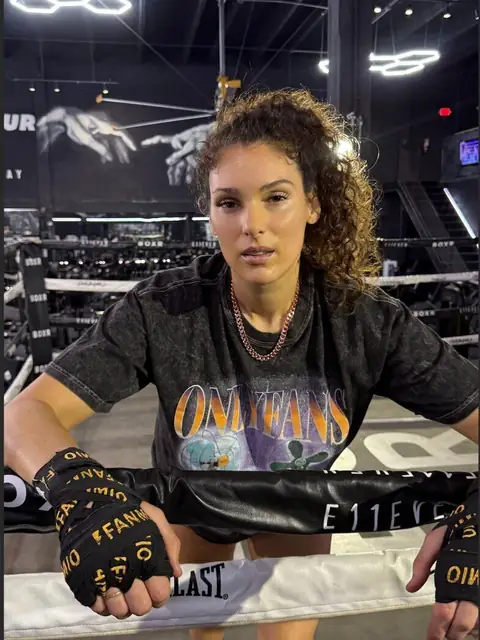 Kristina Santa 🥊 #1 ONLYFANS BOXER