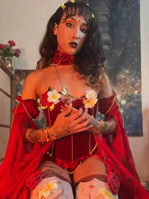 Sacred Siren Moon on OnlyFans