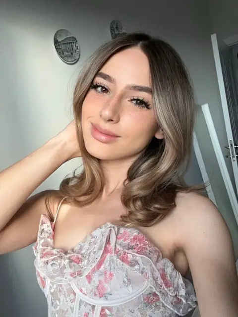 AMELIA Shy&Gorgeous on OnlyFans