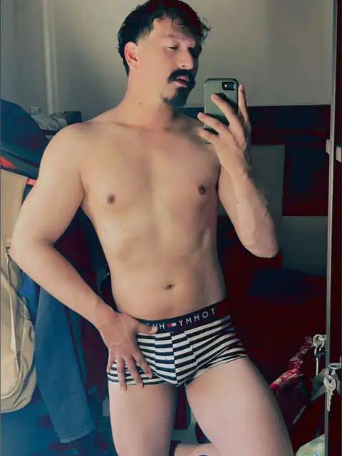 Michel González