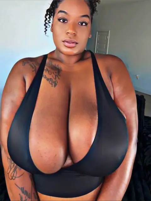 MOMMY MELONS on OnlyFans