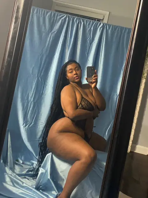 IG: Monalisacandy