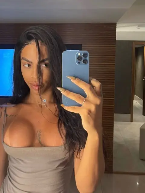 Kimfromrio 🇧🇷🦈