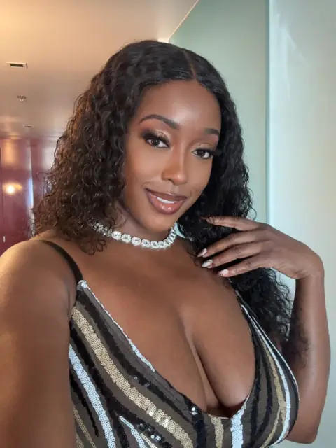 Glamazon Tyomi