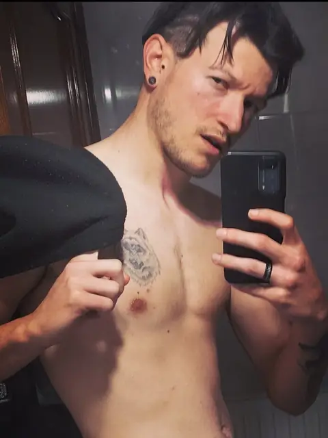 Wolfnight on OnlyFans
