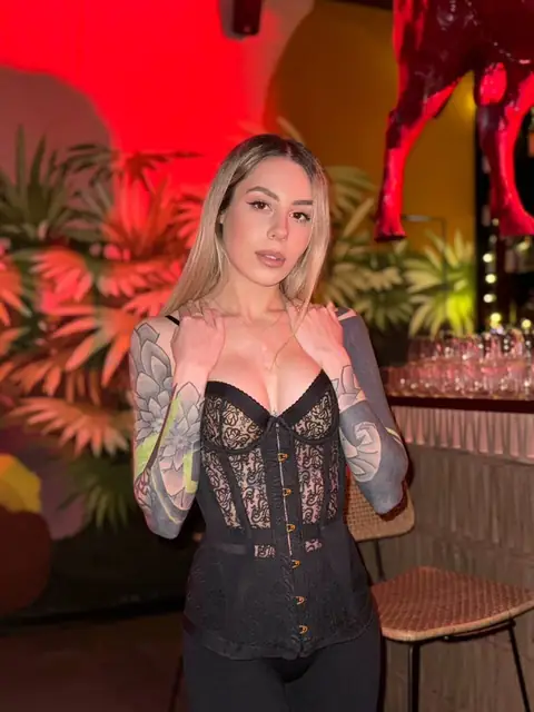 Coralin on OnlyFans