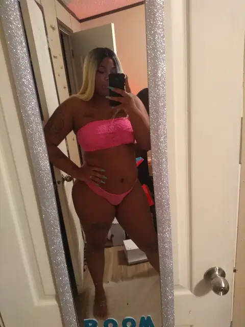 Ebonyhotwife