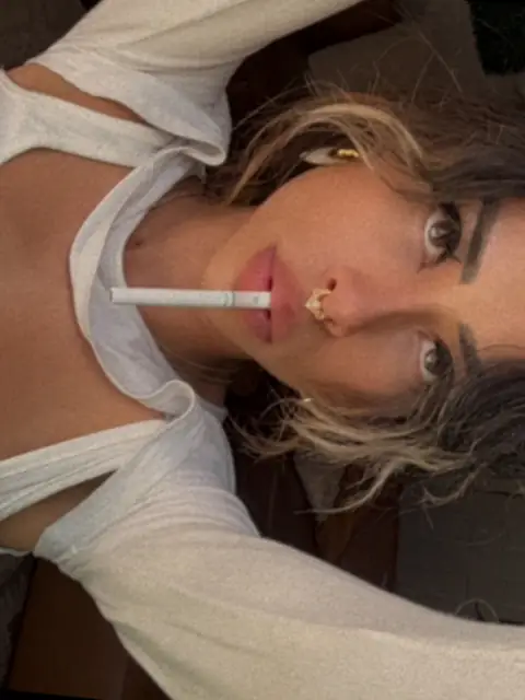 Skinny Mini Mia on OnlyFans