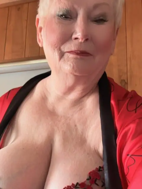 The Legendary Michelle Hardenbrook