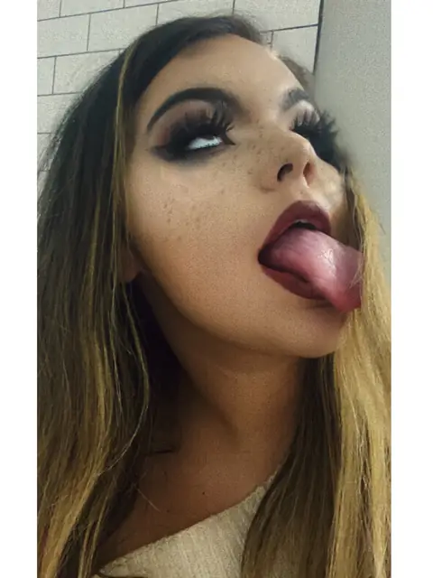 K A L E S 👅🍆