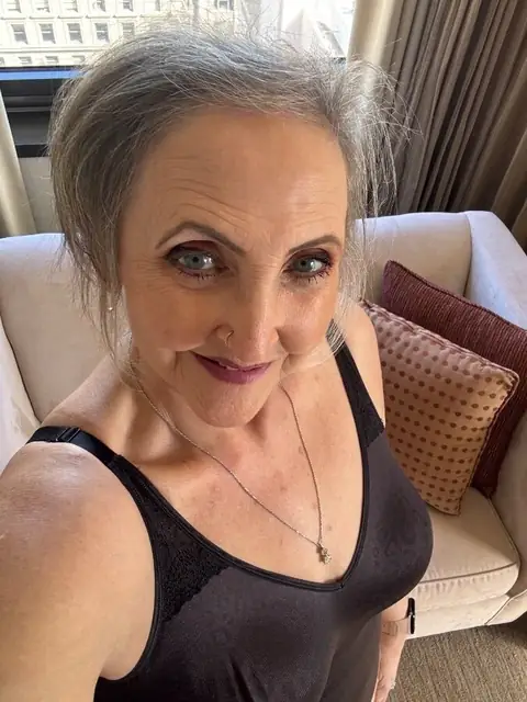 GILF-Curvy- BBW Censha’s Play site