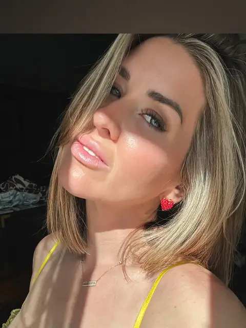 Claire_Rae_Free on OnlyFans