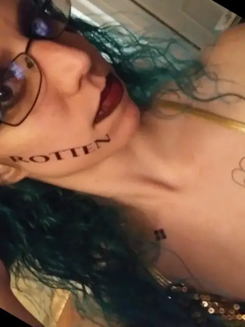 Mona Mischief on OnlyFans