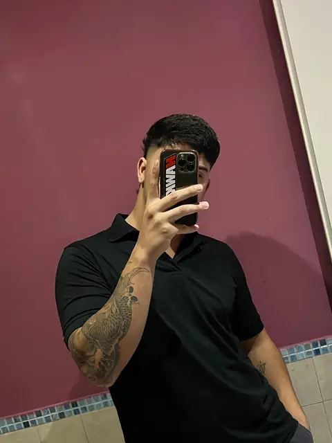 Adrianramosok on OnlyFans