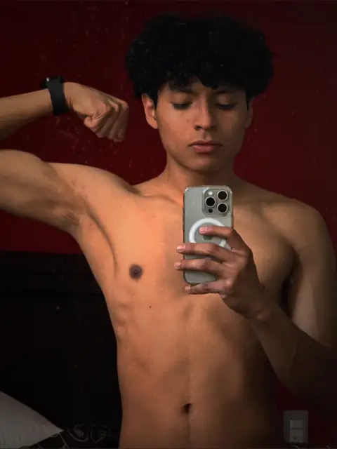 Luis Celestino on OnlyFans