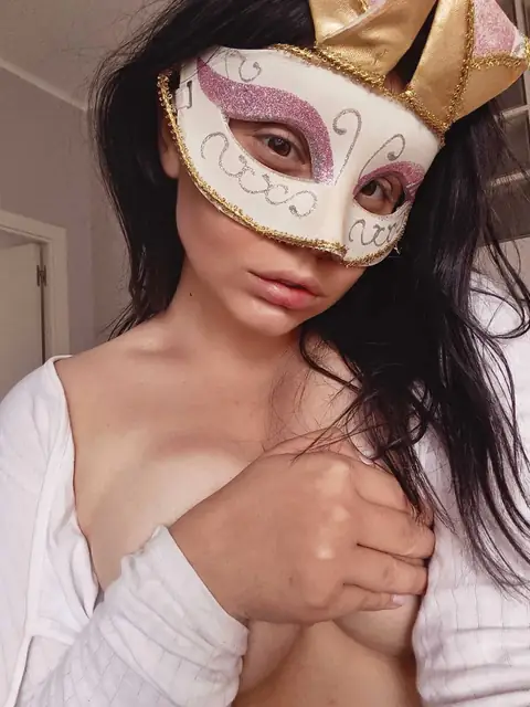 Laurardguez1 on OnlyFans