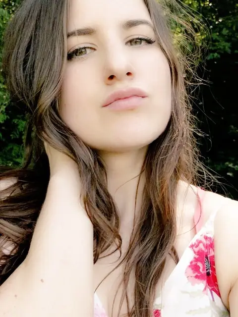Holly Ivy on OnlyFans