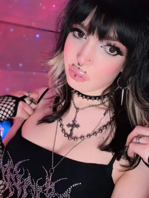 Doxie on OnlyFans
