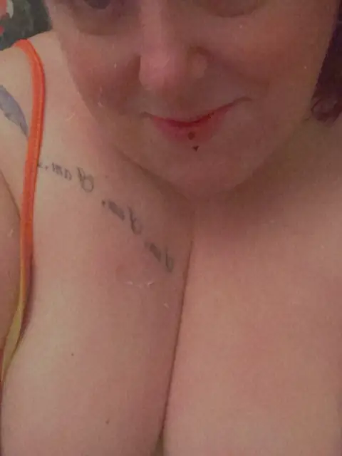 Curvy Gal Norfolk on OnlyFans