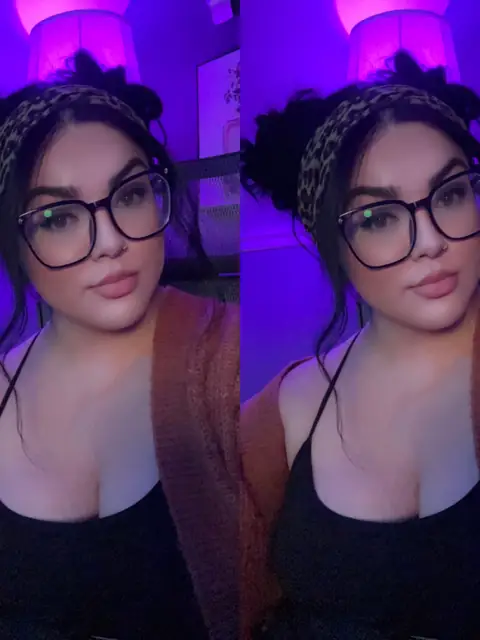 Babygirl tease x2 on OnlyFans