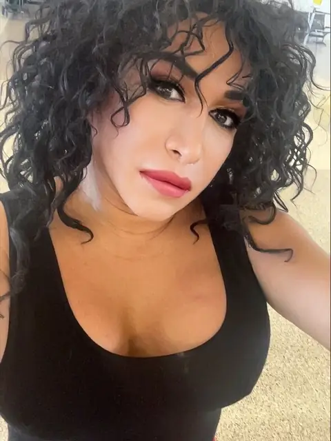Zoe Gonzalez (Trans) on OnlyFans
