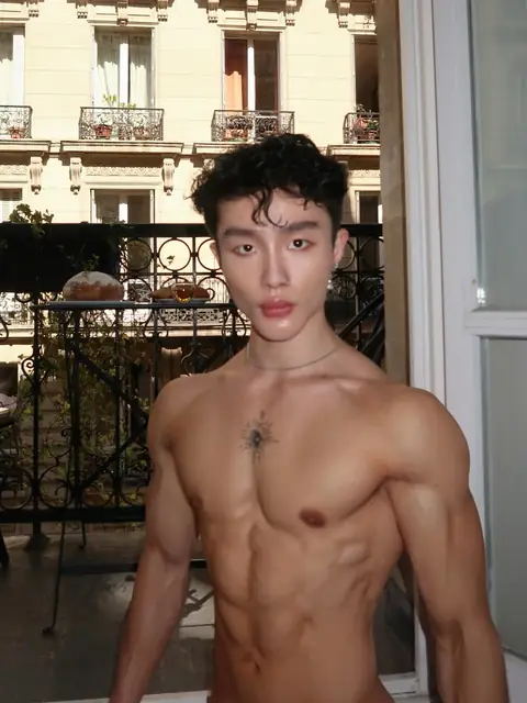 Xander on OnlyFans