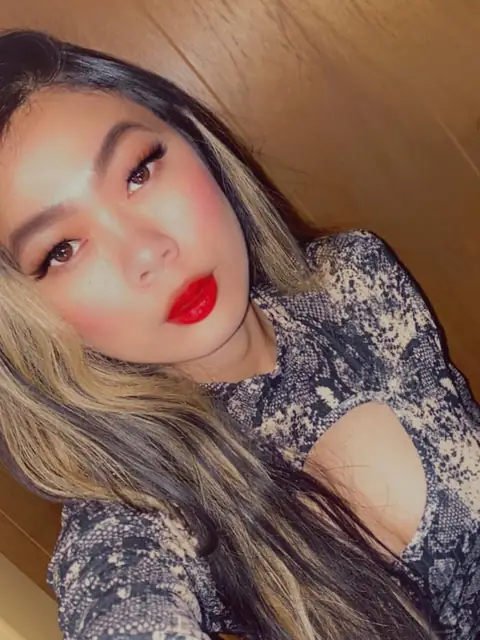 Cherry Wolfie on OnlyFans