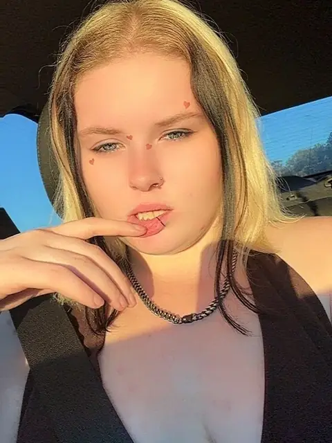 Daddy’s brat on OnlyFans
