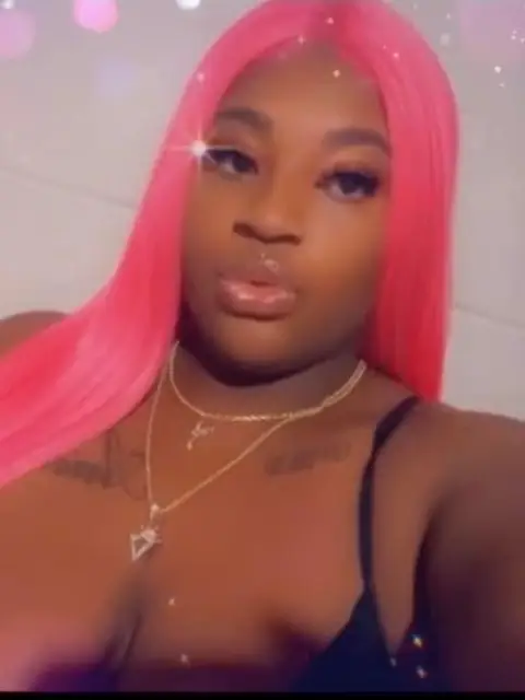 VeeKamille on OnlyFans