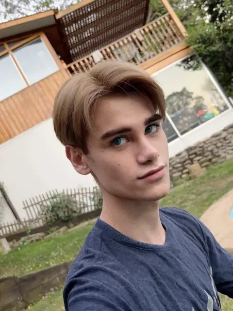 Harrix on OnlyFans