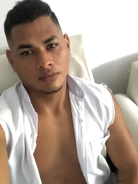 Harvey olivares on OnlyFans