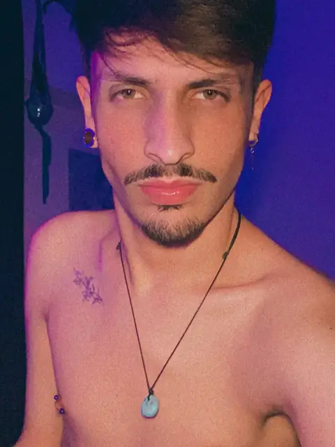 Victor on OnlyFans