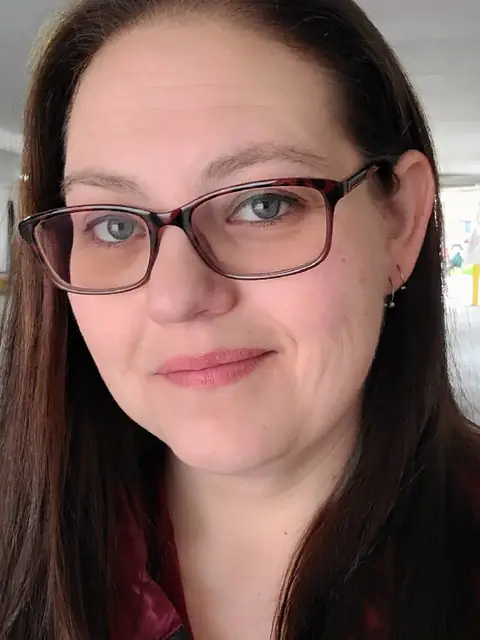 Sue