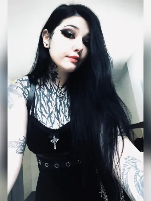 Raven on OnlyFans