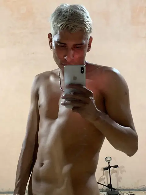Derick Contreras on OnlyFans