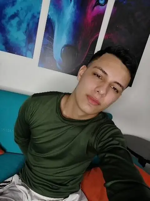 Andres Estrada on OnlyFans