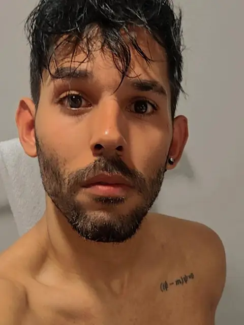 🇨🇺Cuban_Secret🍆💦 on OnlyFans