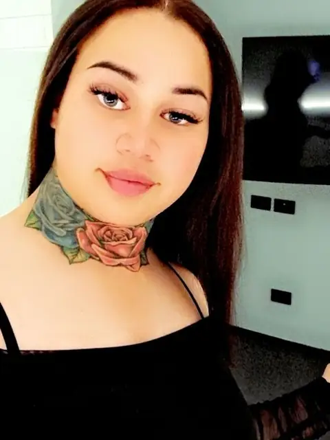 Dezrae rose on OnlyFans