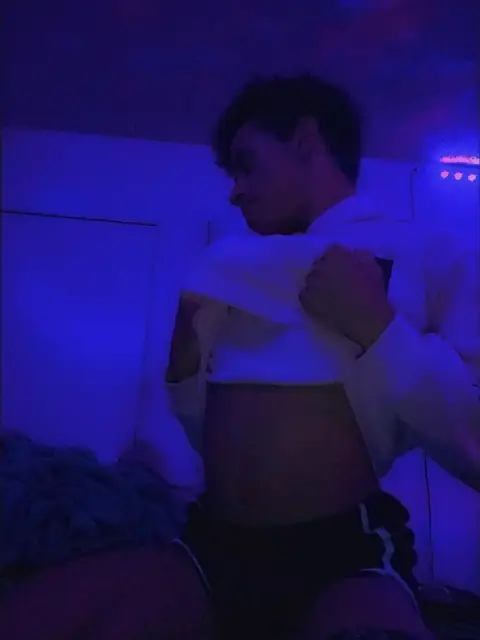 Hollow💕 on OnlyFans