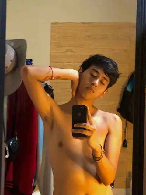Roy Ticona on OnlyFans