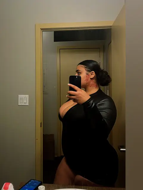 Juicy fruit 🍎💦💦 on OnlyFans