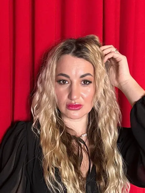 Gloria on OnlyFans