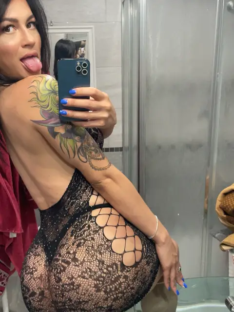 Yasmim tavarez (Trans) on OnlyFans