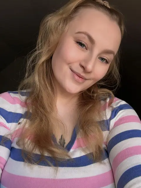 TuhmaOpiskelija06💕 on OnlyFans