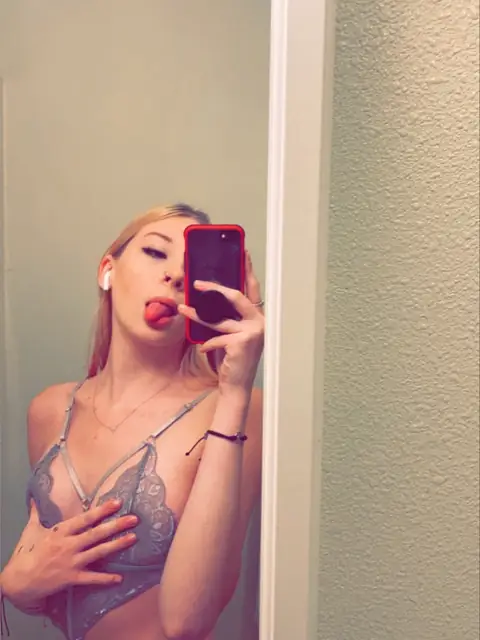 bella💰 on OnlyFans